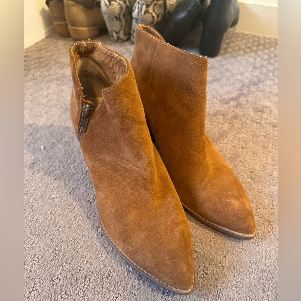 Seychelles ankle booties